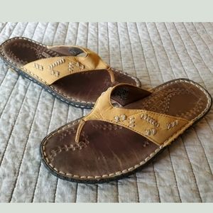 Keen Bree Inca Gold Thong Sandals Women's Size 8.5